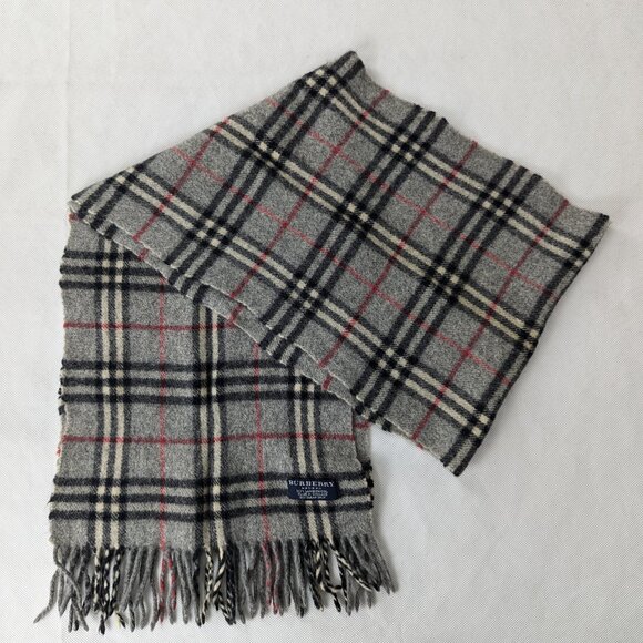 BURBERRY London Classic Nova Check Knit 100% Lambs Wool Fringe Gray SCARF - Picture 1 of 7